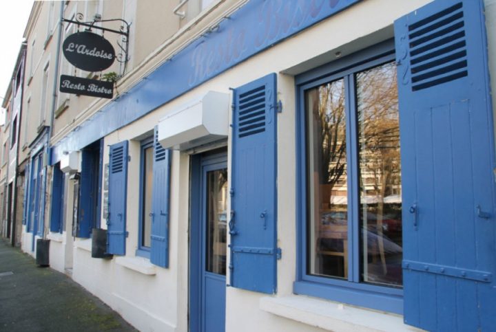 menuiserie extérieure d'un restaurant à angers