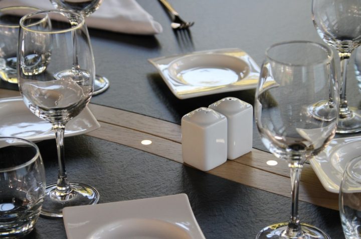 table sur mesure restaurant gastronomique