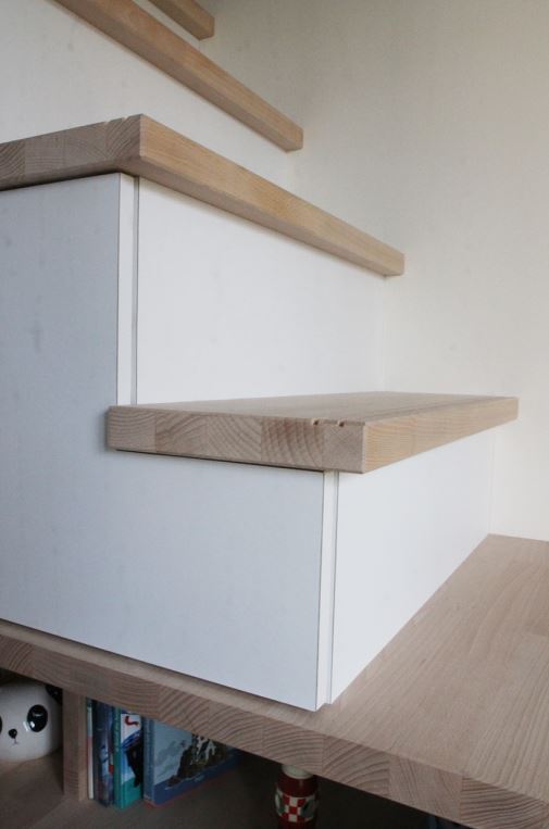 placard sous escalier sur mesure