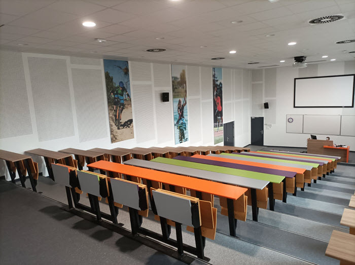 Réalisation de mobilier scolaire sur-mesure à Angers