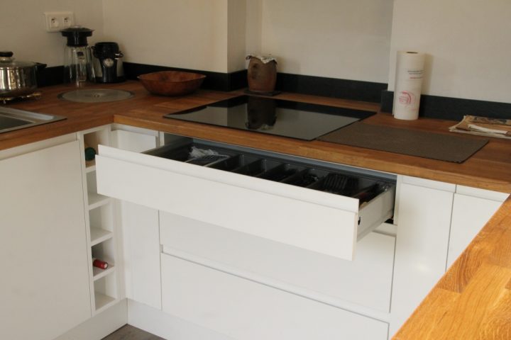 rangement tiroir dans cuisine