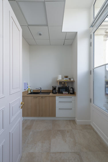 Réalisation d’une tisanerie d’entreprise sur-mesure